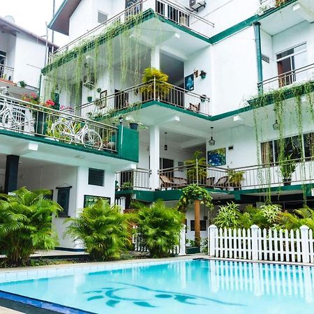 Kandy Riverside Villa Экстерьер фото