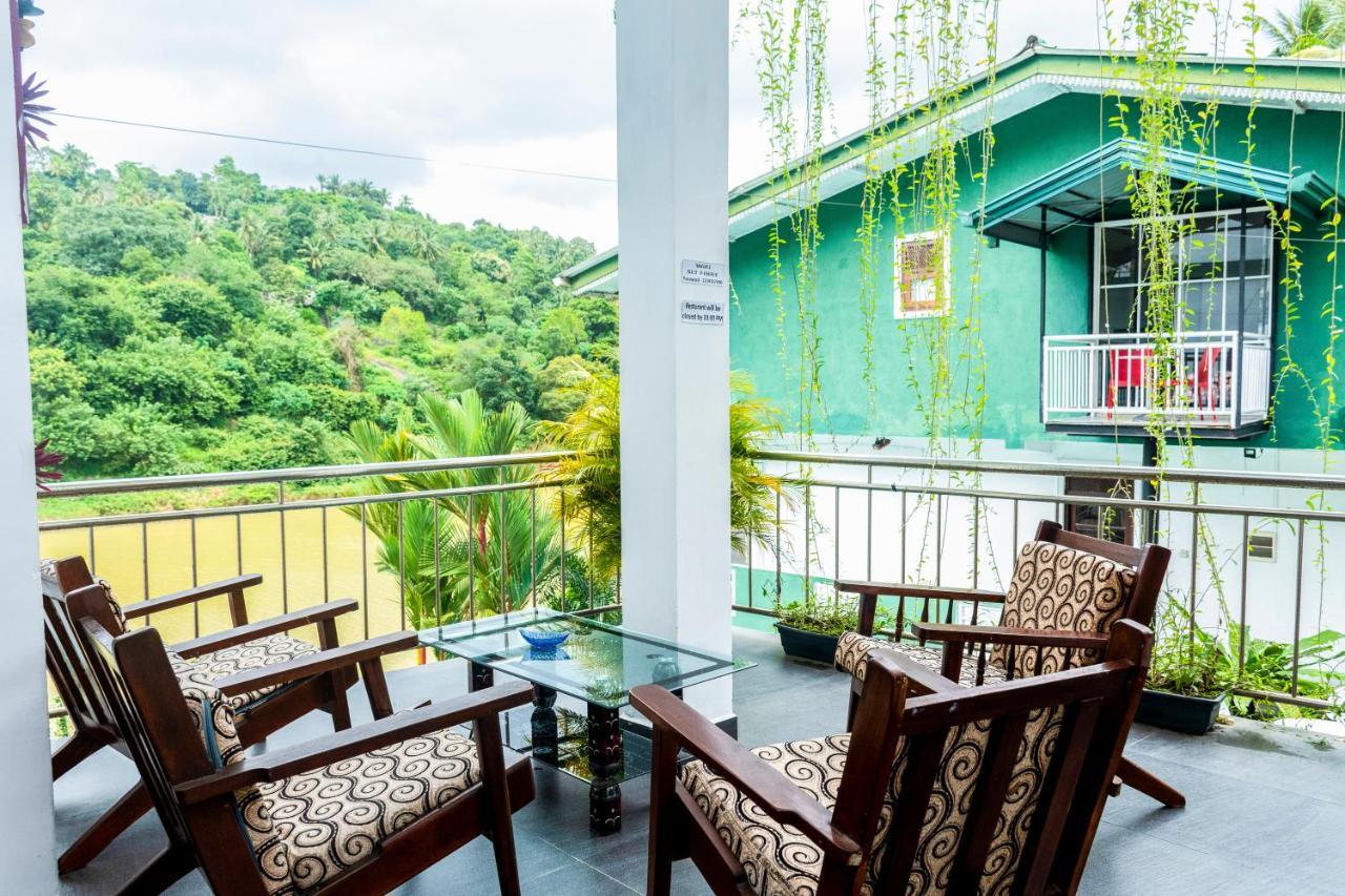 Kandy Riverside Villa Экстерьер фото