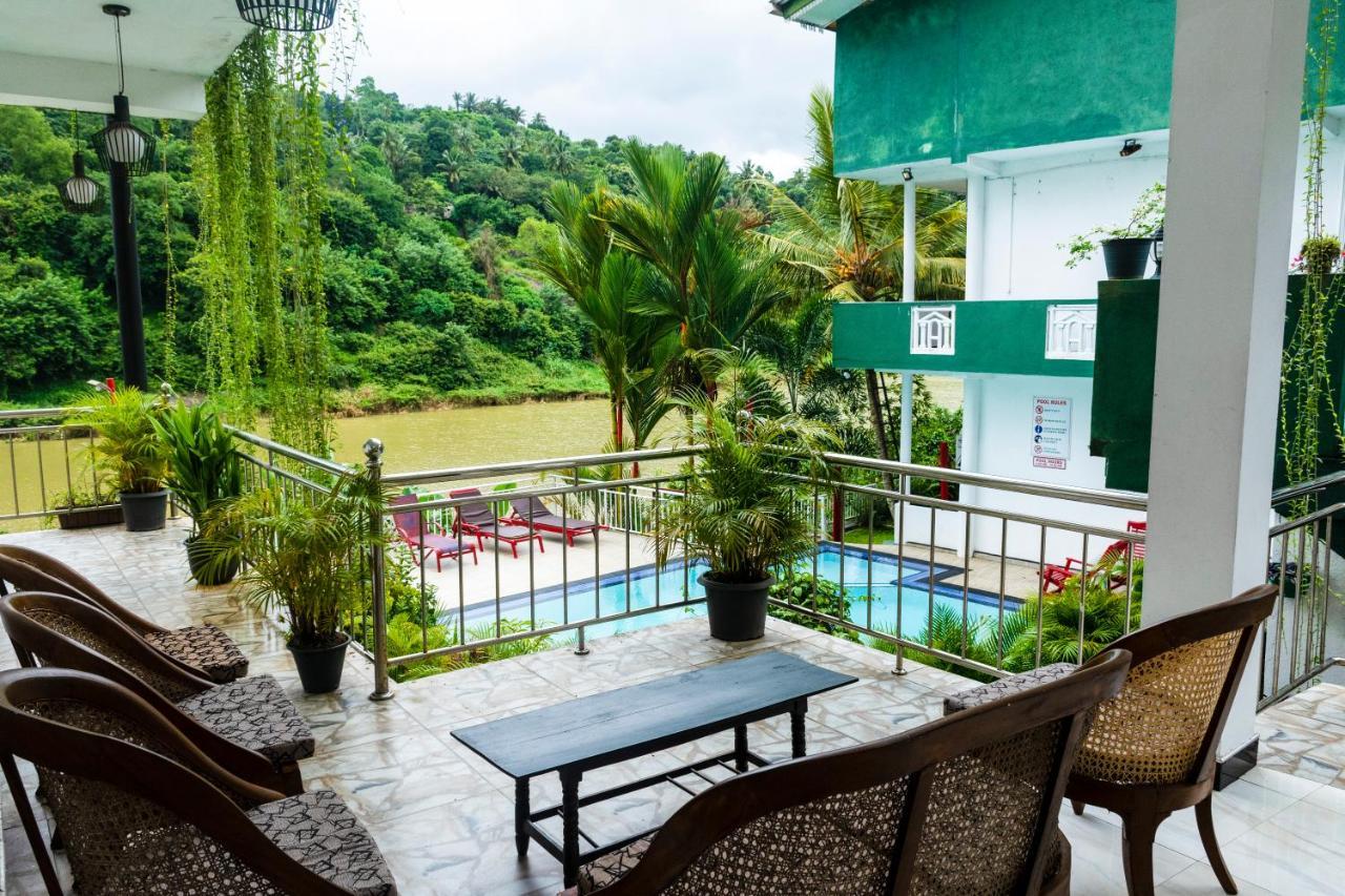 Kandy Riverside Villa Экстерьер фото